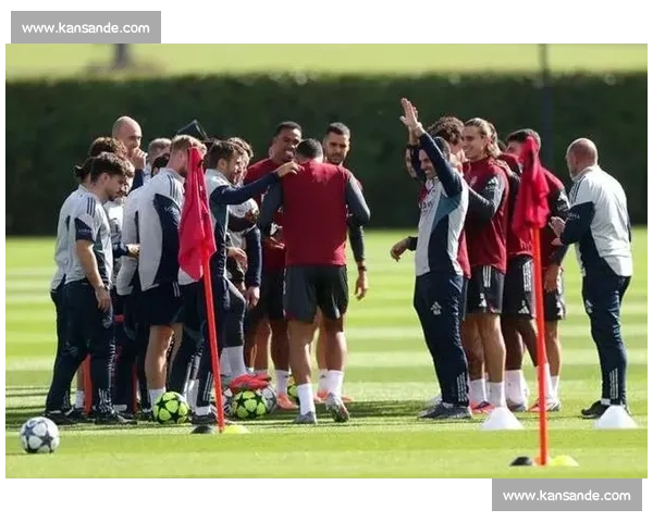 萨利巴季前赛：蜕变与隐忧并存的后防核心